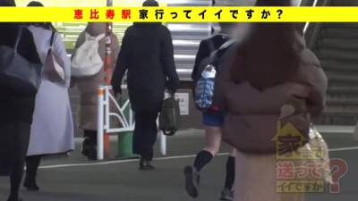 喉を締めると膣をキュッと締めて悶絶イキする銀行員のお姉さん - txxx.com - Japan