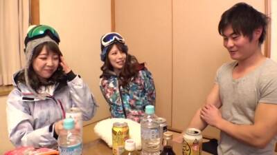 雪山で見つけた看護師をしている二人組をナンパしてハメ撮り - txxx.com - Japan