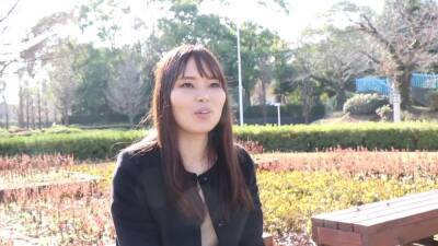 Interview while sitting on a bench - txxx.com - Japan