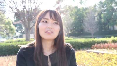 Interview while sitting on a bench - txxx.com - Japan