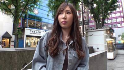 Tangle your tongue violently with a man other than your husband - txxx.com - Japan