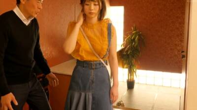 Nude amateur brunette pleasures her soft young pussy - icpvid.com - Japan