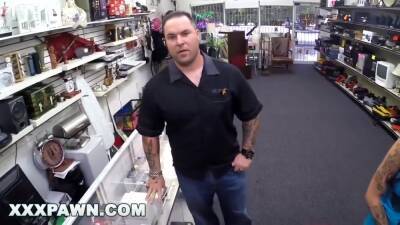 Beautiful Rocker Chick Came To My Shop With A Crate Full Of Viny - upornia.com