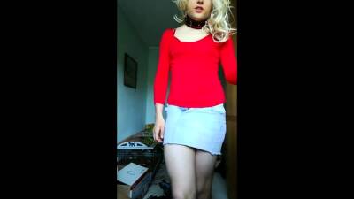 Cross-dressing striptease - nvdvid.com