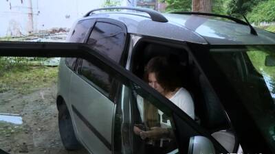 Sexual beauty gets pounded outdoors - nvdvid.com