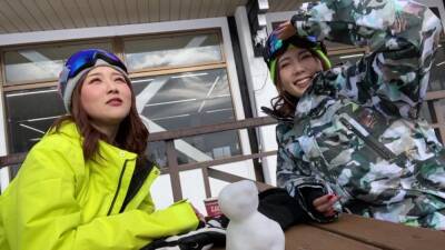 雪山でナンパしたクラブ嬢がプライド崩壊イキ潮セックス無許可生ハメ - txxx.com - Japan