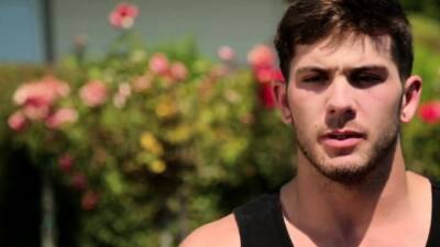 Sixpack stud masturbates in locker room - nvdvid.com