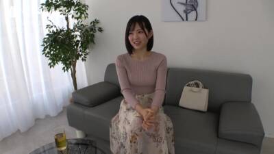 自宅勤務中の編集者のOLお姉さんの部屋に突撃して強引にハメる - txxx.com - Japan