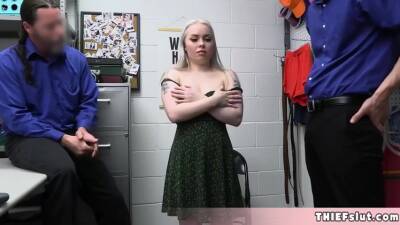 Cute Thief Was Really Unclucky Today - hclips.com