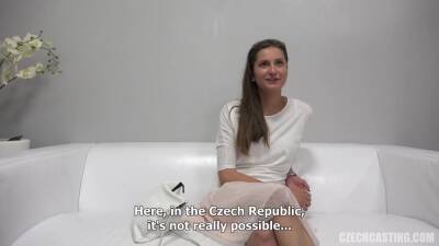 E1587 Karolina 3093 - upornia.com - Czech Republic