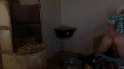 Sturdy farmer sucked before raw banging - nvdvid.com