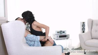 Kris The Foxx - Intimate Teen Fuck - xxxfiles.com