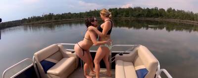 Lesbian Boat Fun - hclips.com