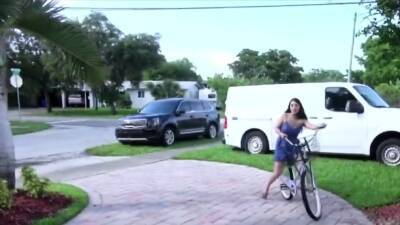 Paying big tit Asian teen for a sloppy blowjob - icpvid.com