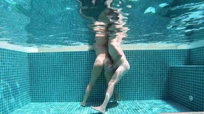 Fucking In The Pool While Others Watch ...public ...underwater Cam - hclips.com