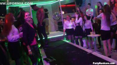 Phgc 30 P3 C3 - upornia.com