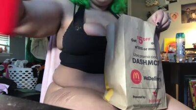 Sexy Belly Play with Dinner - upornia.com