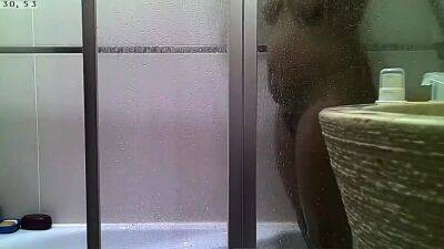 Curvy indian stepmom spied in the shower - drtuber.com - India