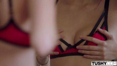 Lina Luxa - A Dangerous Method - porntry.com