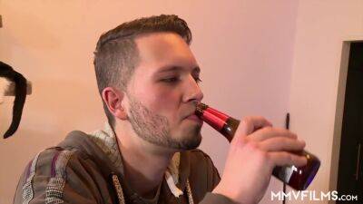 The New Housekeeper - upornia.com - Germany