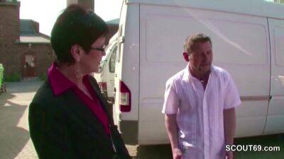 Notgeile Mutti Laesst Sich Auf Arbeit Von Fremden Ficke - upornia.com