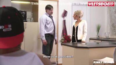 Frustrated Stepmom Decides To Fuck Her S - upornia.com