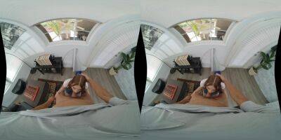 Reese Robbins - Let's Play Balls with Reese Robbins - upornia.com