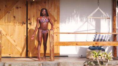 Dakota Simone - Sunny Bungalow - upornia.com