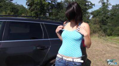 E76 Karolina - hclips.com