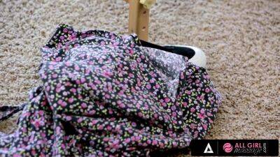 Trick Or Treat With Their Pussies - upornia.com