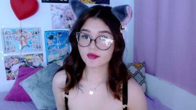 BEauty sucking fake dick - hclips.com