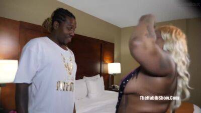 Hood Threesome - hclips.com