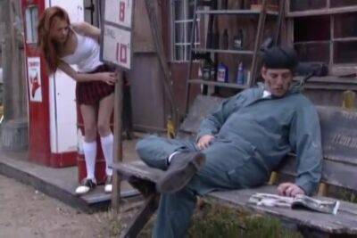 Sexy Teen Fucks Outdoors To Satisfy Her Eager Pussy - upornia.com