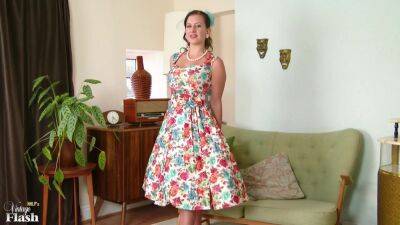 Dip Deeply Darling - upornia.com