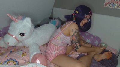 Feetmassage Cleaning Toes Asmr Water Cute Girl Babe Oil Feet - upornia.com