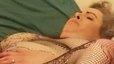 Huge Squirt - upornia.com