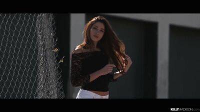 Clea Gaultier - Split Screen Glam With Clea Gaultier - upornia.com