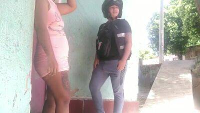 Empieza A Masturbarme Fuera De Casa Sin Pena Alguna Parte 1 - hclips.com