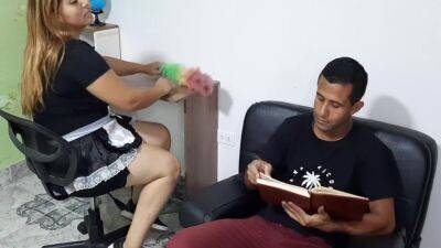 I Convince Her To Give Me A Blowjob And I End Up Fucking Her - hclips.com