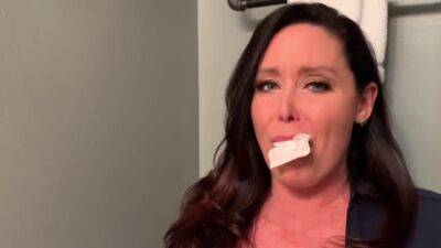 Christina Carter - Spkbng Chnk Surenders 720p - upornia.com