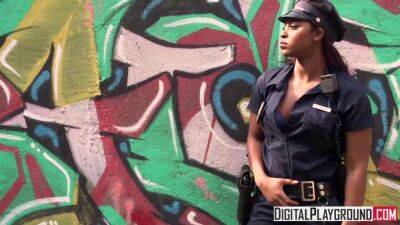 Homeless chick gets fucked by ebony cop - sexu.com