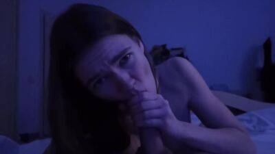 Gentle Blowjob In Bed - hclips.com