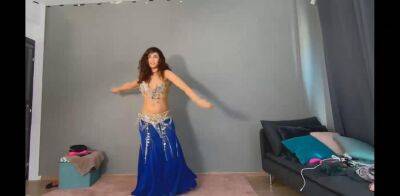 Busty Cam Girl Belly Dancing Strip - sunporno.com