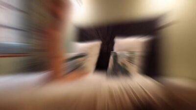 Selenas Naked Bed Posing And Sex - upornia.com