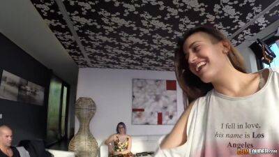 Penelope Cum - El Primer Lesbico De - Penelope Cum - hclips.com