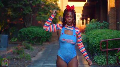 Chucky A Whoreful Night Starring Siren Nudist And Gibby The Clown 4 Min - upornia.com