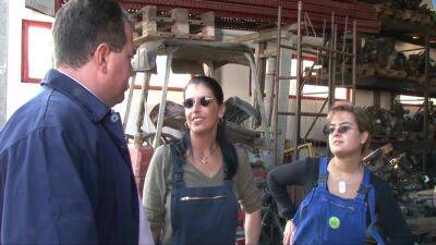 Worker Milfs At Work Ep 2 - hclips.com