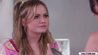 Busty Babe Kisses Teen Bff And Fingers Her Cunt To Get Likes - upornia.com