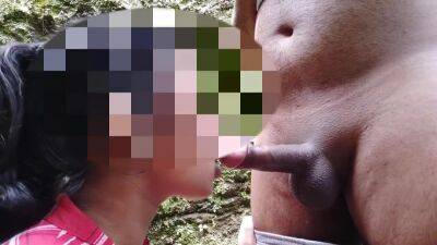 Sri Lankan Outdoor Blowjob And Cum Swallow - ක්ලාස් ඇරිලා ගෙදර යද්දි කටට අරගෙන බඩු බිව්වා - hclips.com - Sri Lanka