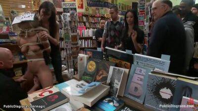 Tattooed Ebony Anal Banged In Public - upornia.com